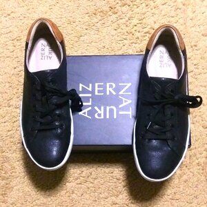 Naturalizer Morrison Sneakers Black Leather Suede Accent Lace-Up Size 9 1/2W